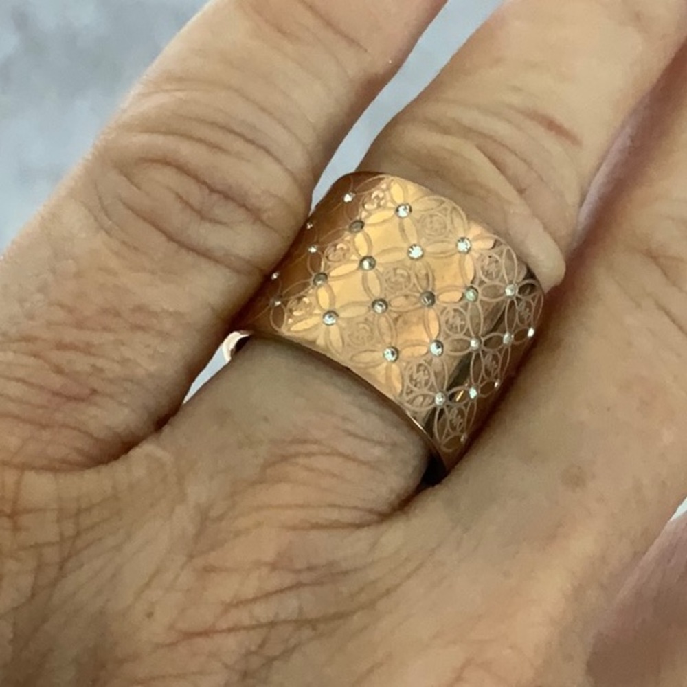 Michael Kors wide band ring